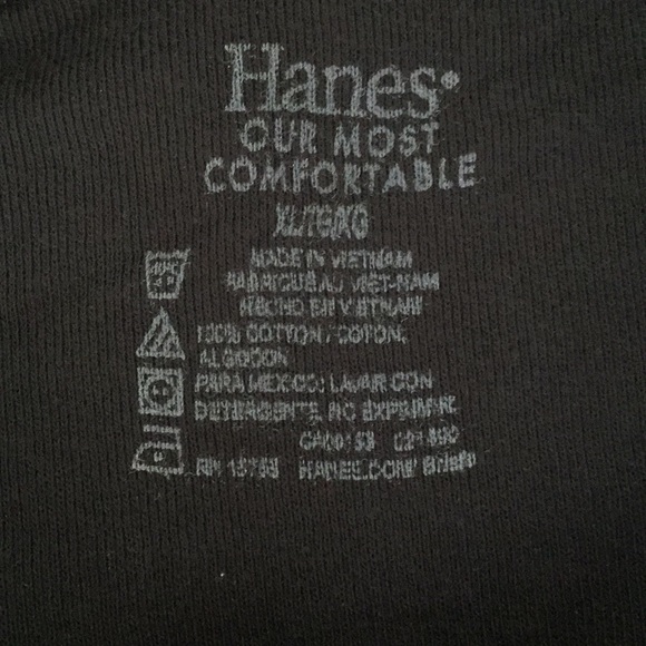 Superman Uniqlo T-Shirt & 3 pairs of Hanes Boxers - Picture 6 of 11